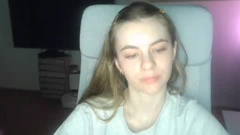 Snapshot of ariacreazy chatting on 05-19-26, 08:48 AriaCreazy online show from 05-19-26, 08:48