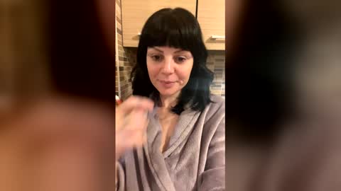 Adriana online show from 12-13-25, 08:04