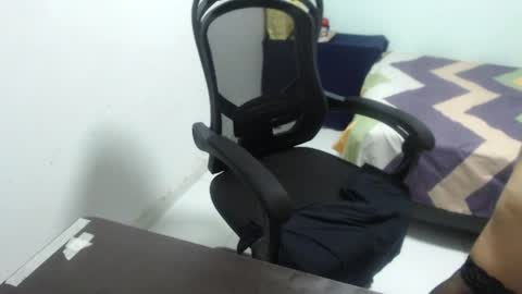 ...Ariana... online show from 04-08-26, 05:46