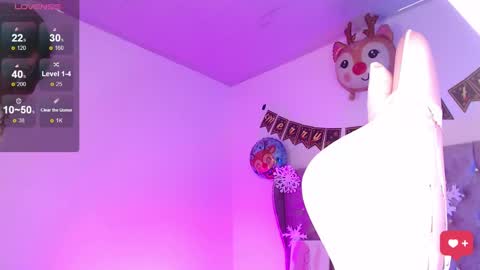 Ari online show from 12-17-24, 02:33