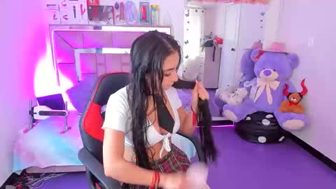 ariadnacappelletty online show from 05-27-26, 04:37