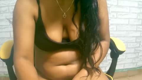 Snapshot of ariah13 chatting on 05-18-26, 05:24 ariah13 online show from 05-18-26, 05:24