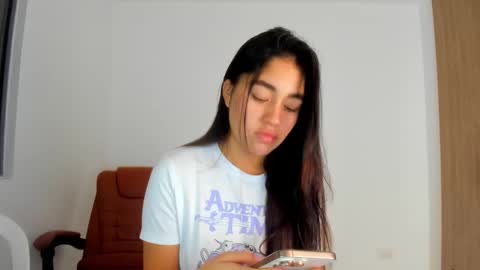 Aria Montgomery online show from 03-18-26, 04:04