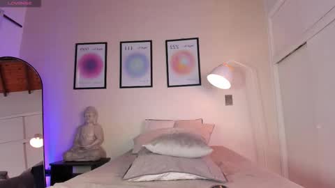 Aria online show from 01-05-26, 09:07