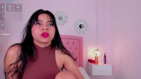 Snapshot of ariana_ceballos chatting on 01-05-25, 12:31 ARIANA online show from 01-05-25, 12:31