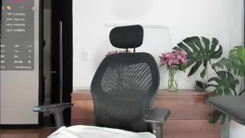 Snapshot of ariana_fitl chatting on 06-15-26, 06:10 DaniAri - dimension X at night NY time online show from 06-15-26, 06:10