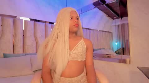 Snapshot of ariana_grande233 chatting on 02-13-26, 11:50 ariana_grande233 online show from 02-13-26, 11:50