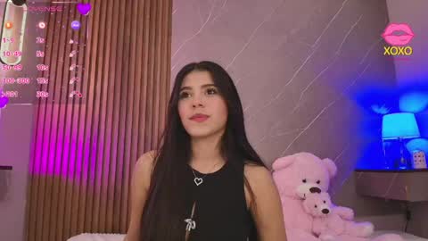 Snapshot of ariana_jhonson11 chatting on 04-22-26, 12:18 Ariana online show from 04-22-26, 12:18