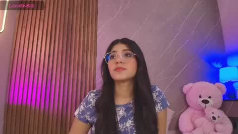 Snapshot of ariana_jhonson11 chatting on 04-29-26, 12:09 Ariana online show from 04-29-26, 12:09