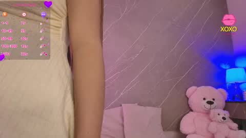 Snapshot of ariana_jhonson11 chatting on 05-11-26, 12:44 Ariana online show from 05-11-26, 12:44