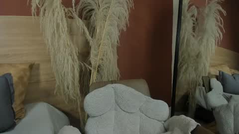 Snapshot of ariana_rosse__ chatting on 05-14-26, 02:13 Ariana online show from 05-14-26, 02:13