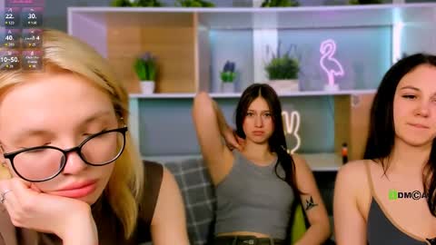 Snapshot of arianaa_cat chatting on 03-02-26, 03:41 arianaa_cat online show from 03-02-26, 03:41