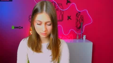 arianaa_cat online show from 04-17-26, 06:44