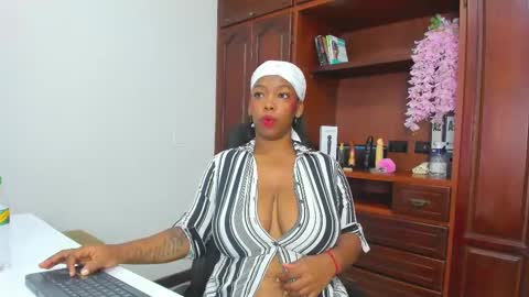 Andrea online show from 09-19-25, 08:31