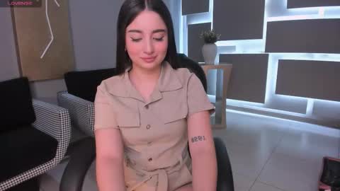 ARIANA MONROE online show from 10-09-25, 03:59