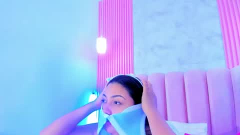 Snapshot of arianarougee chatting on 07-18-26, 03:22 ArianaRougee online show from 07-18-26, 03:22