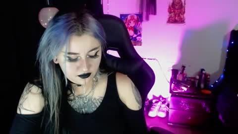 help me 100 hands up my OF is Free  online show from 06-19-26, 08:56