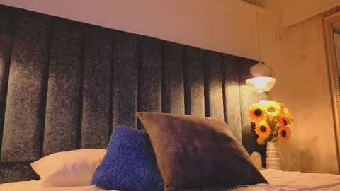 Arianna online show from 03-18-26, 07:39