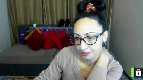 Arianna online show from 01-06-25, 06:25