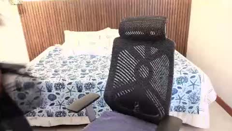 Snapshot of ariannajones_vg chatting on 07-16-26, 02:50 Arianna online show from 07-16-26, 02:50