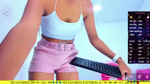 Snapshot of ariannalewis1 chatting on 07-01-26, 01:40 Arianna online show from 07-01-26, 01:40
