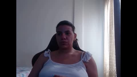 ariannaloovel online show from 01-14-25, 08:15