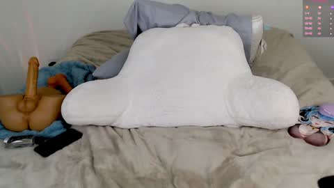 Arianna Pea online show from 12-28-24, 02:22