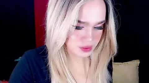 Snapshot of arianne_xoxo777 chatting on 12-17-24, 11:17 ARIANNE CUMS online show from 12-17-24, 11:17