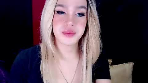 Snapshot of arianne_xoxo777 chatting on 01-09-25, 09:05 ARIANNE CUMS online show from 01-09-25, 09:05