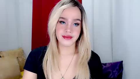 Snapshot of arianne_xoxo777 chatting on 01-18-25, 12:57 ARIANNE CUMS online show from 01-18-25, 12:57