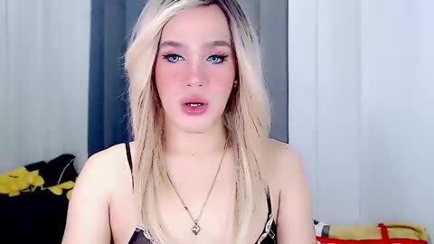 Snapshot of arianne_xoxo777 chatting on 03-02-25, 08:27 ARIANNE CUMS online show from 03-02-25, 08:27