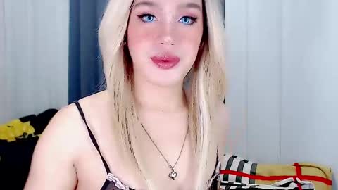 Snapshot of arianne_xoxo777 chatting on 03-02-25, 11:29 ARIANNE CUMS online show from 03-02-25, 11:29