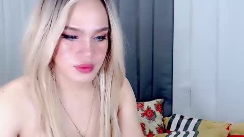 Snapshot of arianne_xoxo777 chatting on 03-02-25, 07:02 ARIANNE CUMS online show from 03-02-25, 07:02