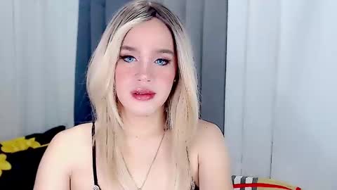 Snapshot of arianne_xoxo777 chatting on 03-07-25, 08:23 ARIANNE CUMS online show from 03-07-25, 08:23