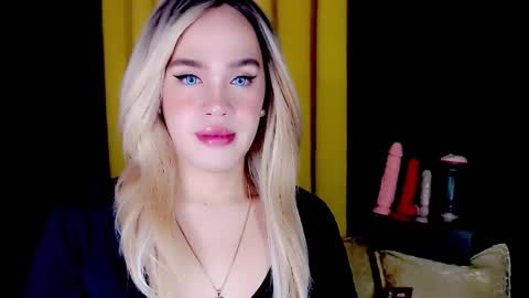 Snapshot of arianne_xoxo777 chatting on 09-10-25, 09:04 ARIANNE CUMS online show from 09-10-25, 09:04