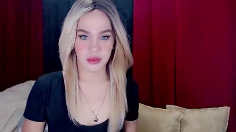 Snapshot of arianne_xoxo777 chatting on 10-11-25, 08:40 ARIANNE CUMS online show from 10-11-25, 08:40