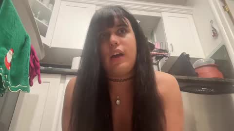 Snapshot of ariawestlove chatting on 01-02-25, 04:52 Aria online show from 01-02-25, 04:52