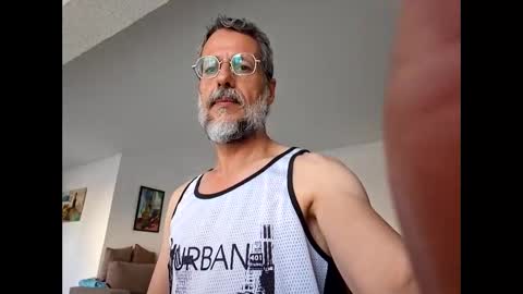 Ariel4Bears online show from 04-30-26, 01:50