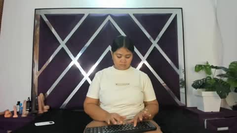 Snapshot of arielasm chatting on 07-05-26, 12:23 arielasm online show from 07-05-26, 12:23