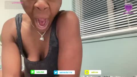 Snapshot of arielbliss69 chatting on 04-28-26, 02:38 arielbliss69 online show from 04-28-26, 02:38