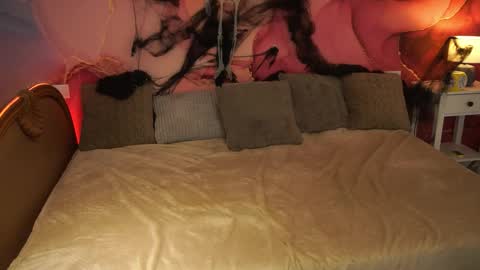 Ariel online show from 10-23-25, 08:02