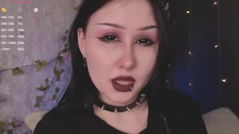 Dee online show from 04-10-26, 04:39