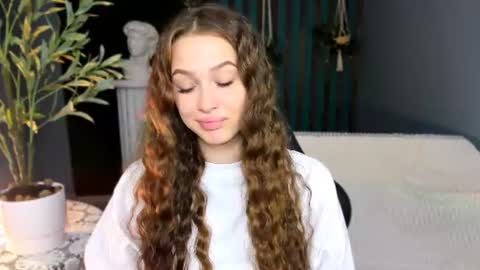 arielsykes online show from 07-22-26, 06:38