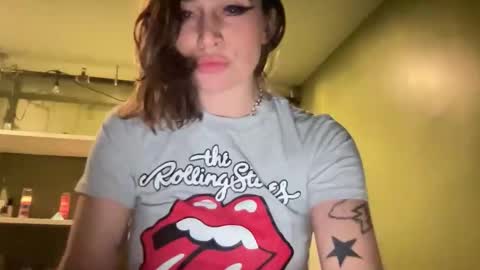 ariel  colin when hes here online show from 01-19-26, 04:49