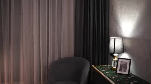 Snapshot of arietandon chatting on 02-20-26, 01:44 Alice online show from 02-20-26, 01:44