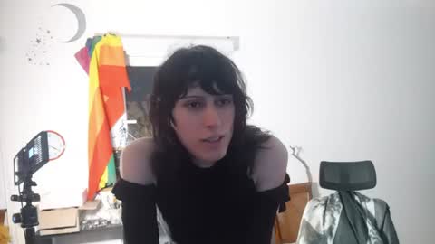 Snapshot of arii_birb chatting on 07-13-26, 03:20 Ariane online show from 07-13-26, 03:20