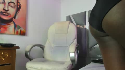 Snapshot of arii_xxx chatting on 12-20-24, 08:45 ari 3 online show from 12-20-24, 08:45