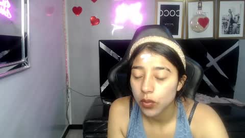 Snapshot of arimeraki_v chatting on 05-31-26, 03:04 Hi Stream 1000pm to 600am online show from 05-31-26, 03:04