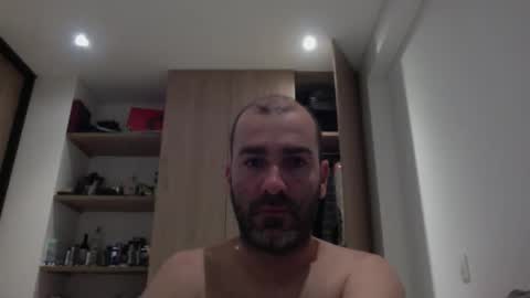 Snapshot of aristi11 chatting on 11-13-25, 05:06 aristi11 online show from 11-13-25, 05:06