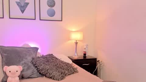   Nice to meet you  thumb up me please its important I  LOOK MY BIO DOWN online show from 02-18-26, 06:09